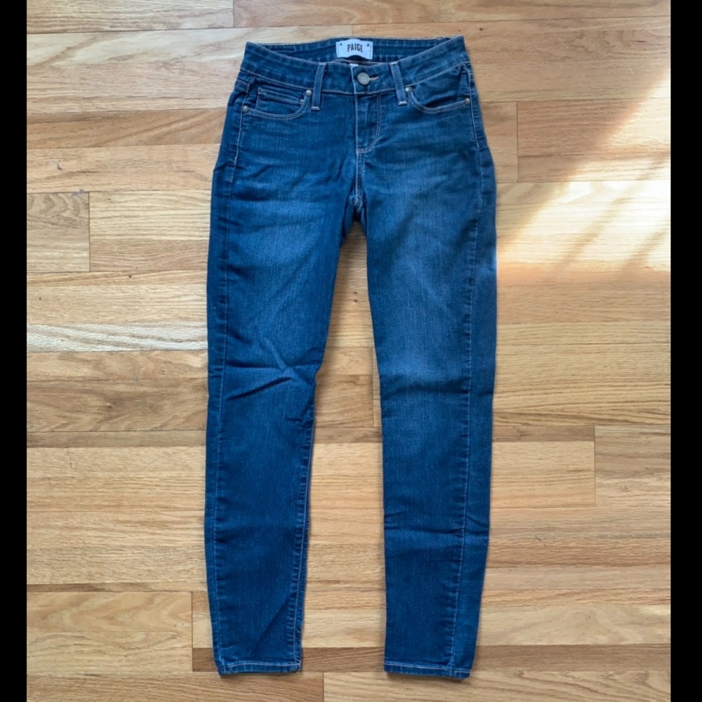 NWOT - PAIGE Medium Wash Verdugo Ankle Jeans. Size 24.
